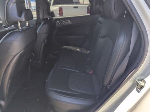 Used 2023 Kia Sportage X-Line AWD/4WD image 8