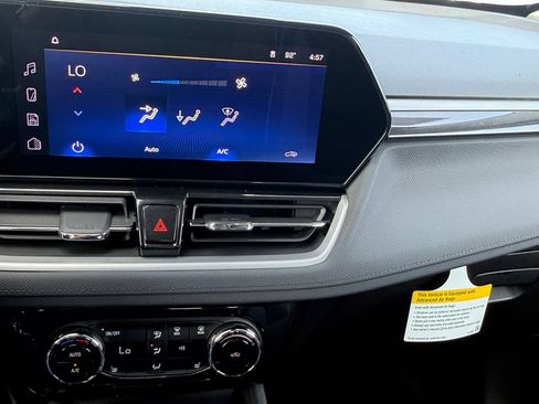 New 2026 Chevrolet TrailBlazer LT w/ Convenience Package AWD/4WD image 15