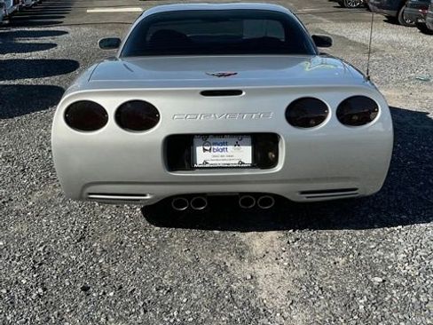 Used 2001 Chevrolet Corvette Z06 w/ Memory Pkg image 6