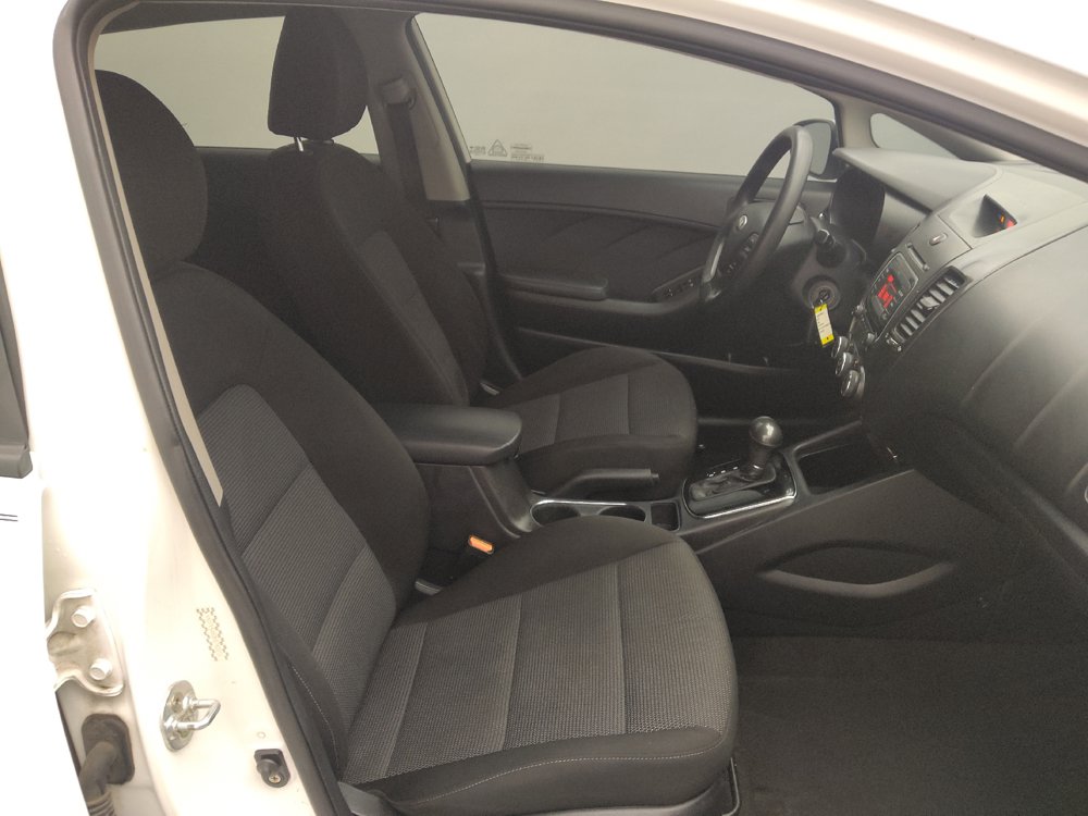 Used 2017 Kia Forte LX FWD image 21