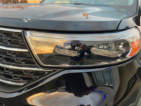 Used 2022 Ford Explorer XLT w/ Equipment Group 202A image 30