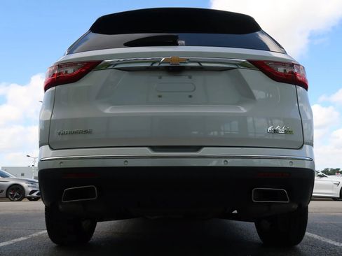 Used 2021 Chevrolet Traverse High Country FWD image 11