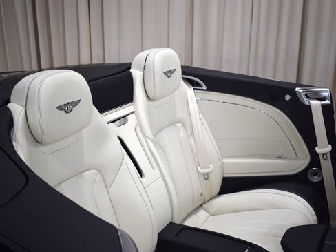 New 2025 Bentley Continental GTC image 20