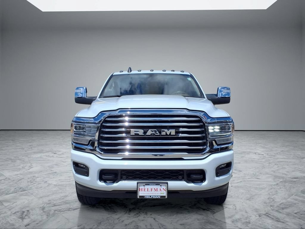 Used 2024 RAM 2500 Limited w/ Towing Technology Group AWD/4WD image 2