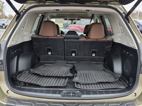 Used 2024 Subaru Forester Touring w/ POP Package 3 AWD/4WD image 27