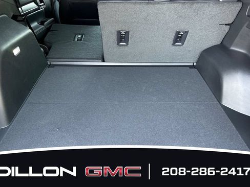 New 2026 GMC Terrain Elevation w/ Elevation Premium Package AWD/4WD image 16