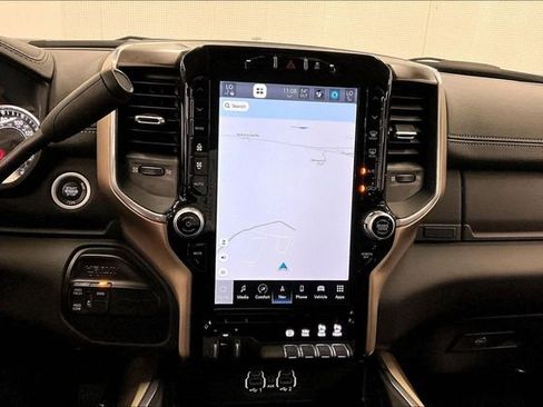 Used 2024 RAM 3500 Laramie image 30