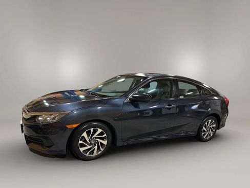 Used 2018 Honda Civic EX image 2