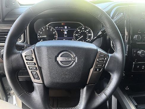 Used 2024 Nissan Titan Platinum Reserve w/ Moonroof Package AWD/4WD image 15