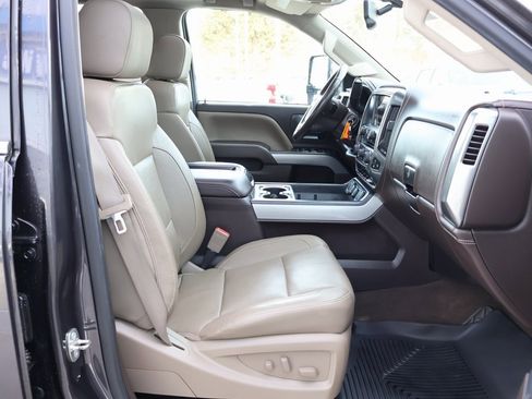Used 2015 Chevrolet Silverado 2500 LTZ image 39