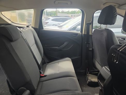Used 2017 Ford Escape S FWD image 9