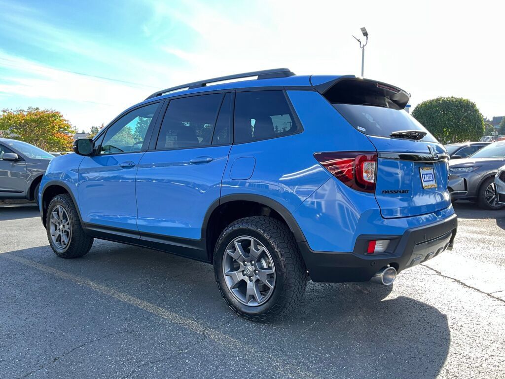 Used 2024 Honda Passport TrailSport image 5