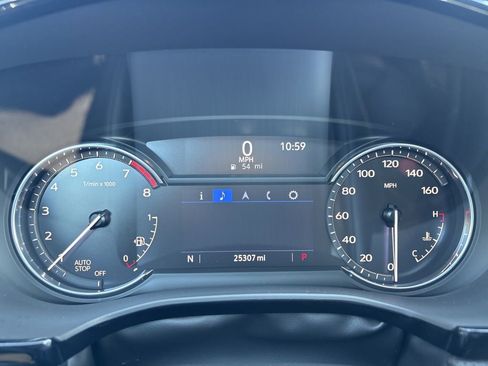 Used 2022 Cadillac XT5 Premium Luxury FWD image 28
