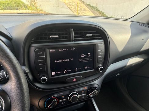 Used 2025 Kia Soul LX w/ LX Technology Package image 20