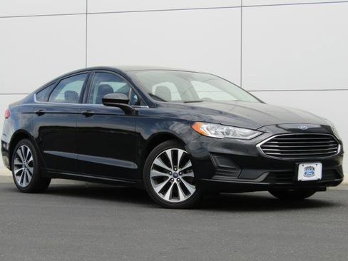 Used 2020 Ford Fusion SE AWD/4WD image 1