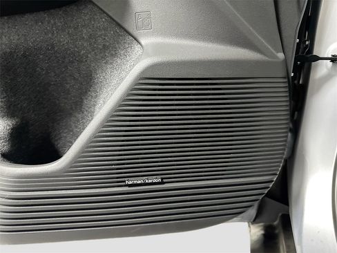 New 2026 Subaru Outback Limited XT image 17