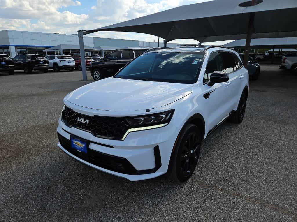 Used 2023 Kia Sorento SX AWD/4WD image 4