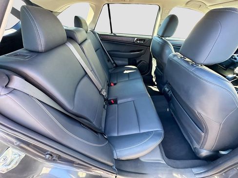 Used 2019 Subaru Outback 2.5i Limited AWD/4WD image 28