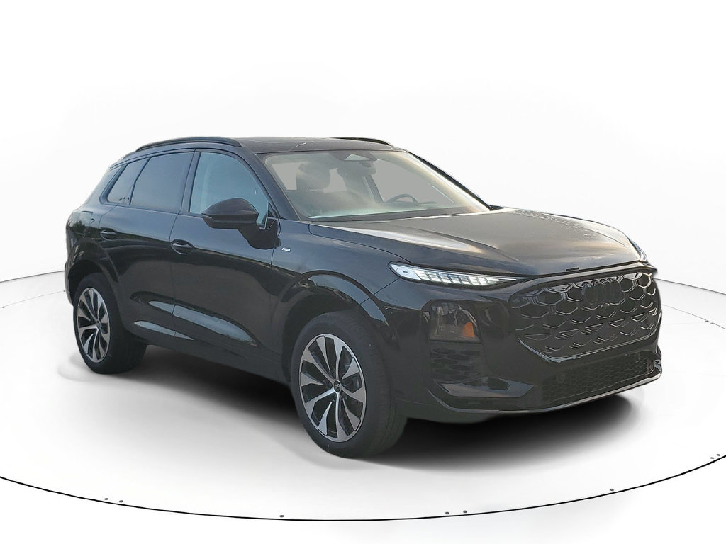 New 2026 Audi Q3 quattro 2.0T AWD/4WD image 1