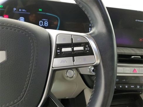 Used 2023 Kia Telluride EX image 26