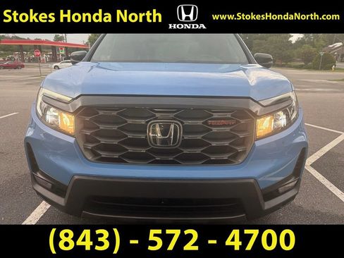 Used 2025 Honda Passport TrailSport image 3