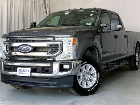 Used 2022 Ford F250 XLT w/ XLT Value Package image 2