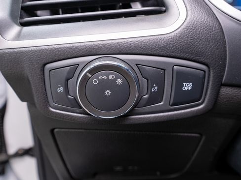 Used 2021 Ford Edge SE image 28