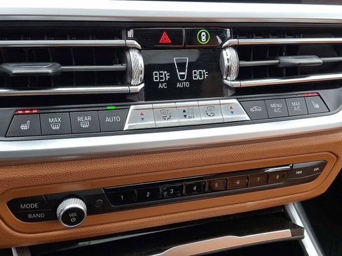 Used 2019 BMW 330i xDrive Sedan w/ Premium Package image 16