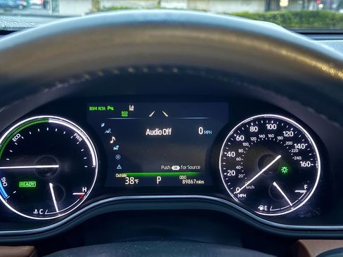 Used 2019 Toyota Avalon Limited w/ Advanced Safety Package image 13