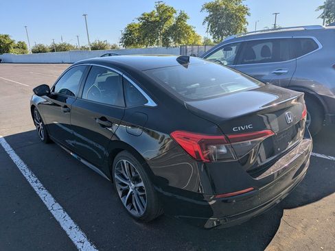 Used 2023 Honda Civic Touring image 6
