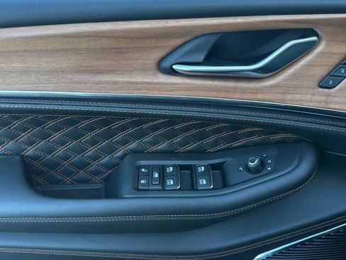 New 2026 Jeep Grand Cherokee L Summit image 11