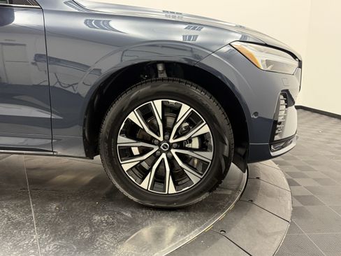 Certified 2025 Volvo XC60 B5 Plus AWD/4WD image 12