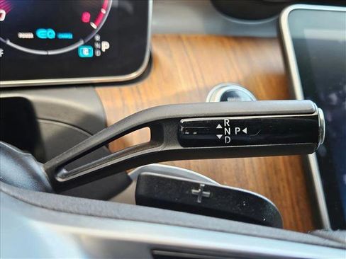 Used 2022 Mercedes-Benz C 300 Sedan image 12