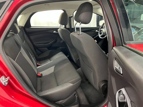 Used 2012 Ford Focus SE FWD image 10