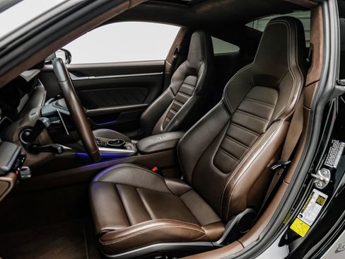 Used 2021 Porsche 911 Turbo S image 39