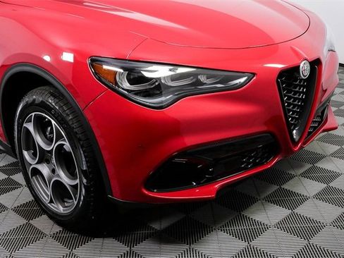 New 2025 Alfa Romeo Stelvio Sprint image 39