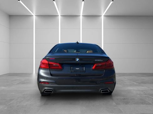 Used 2018 BMW 530e xDrive w/ M Sport Package 2 image 5