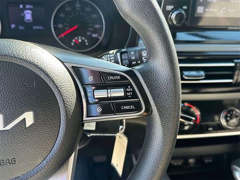 Used 2023 Kia Seltos LX image 19