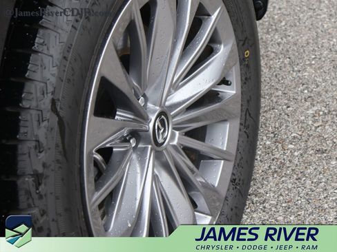 Used 2025 MAZDA CX-90 3.3 Turbo w/ Select Package AWD/4WD image 39