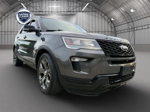 Used 2018 Ford Explorer Sport w/ Equipment Group 401A AWD/4WD image 3