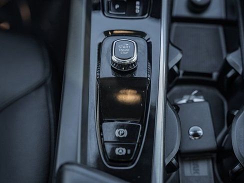 Used 2023 Volvo XC60 B5 Plus w/ Protection Package Premier image 25