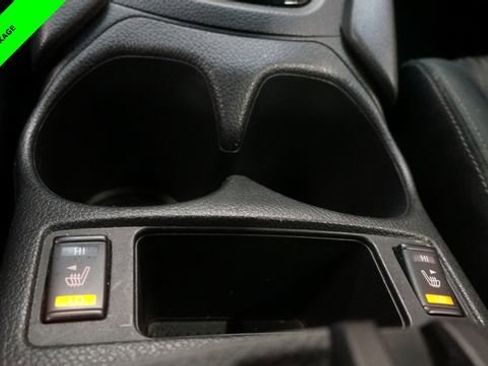 Used 2019 Nissan Rogue SV w/ Sun & Sound Touring Package image 22