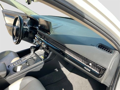 Used 2024 Honda Civic Touring image 26