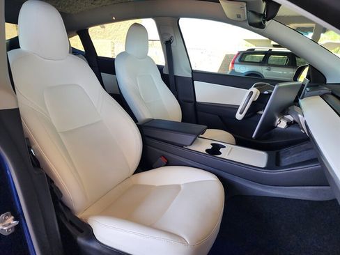 Used 2022 Tesla Model Y Performance AWD/4WD image 58