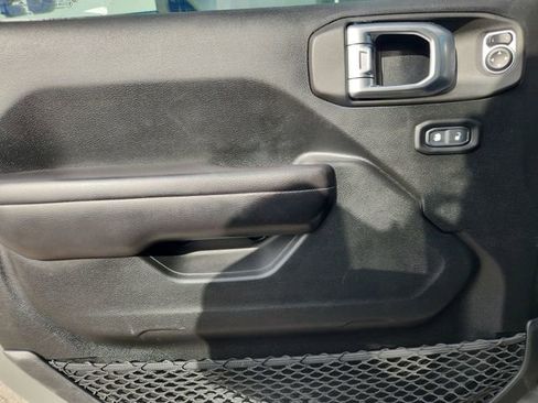 Used 2020 Jeep Wrangler Sport image 20