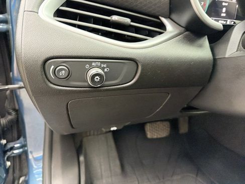 Used 2024 Chevrolet Malibu RS FWD image 17