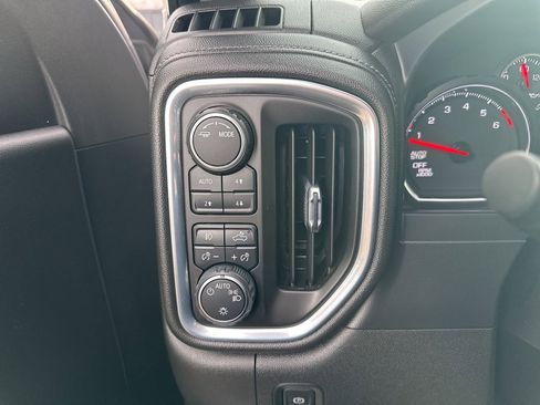 Certified 2021 Chevrolet Silverado 1500 RST image 12