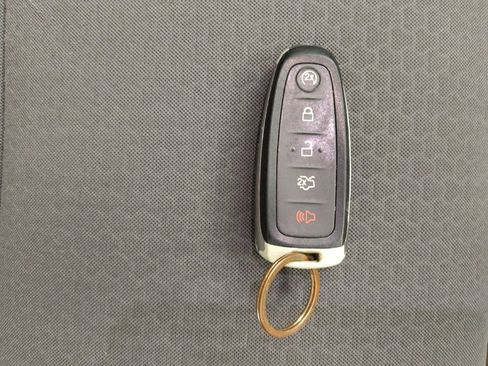 Used 2019 Ford Escape SE FWD image 32