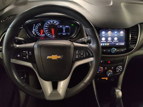 Used 2021 Chevrolet Trax LT w/ Redline Edition FWD image 22
