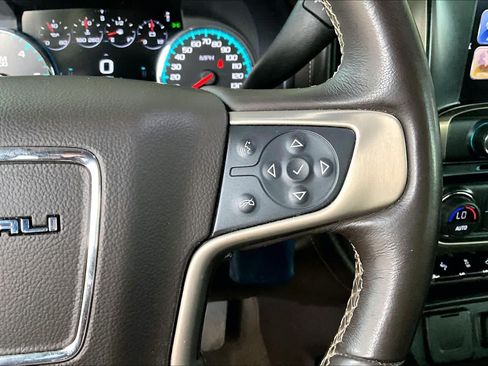 Used 2017 GMC Sierra 1500 Denali w/ Denali Ultimate Package AWD/4WD image 25